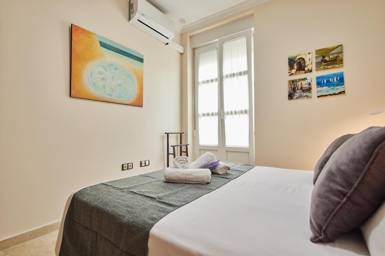 Apartamento Tavira Little Apartments Cadiz Exterior photo