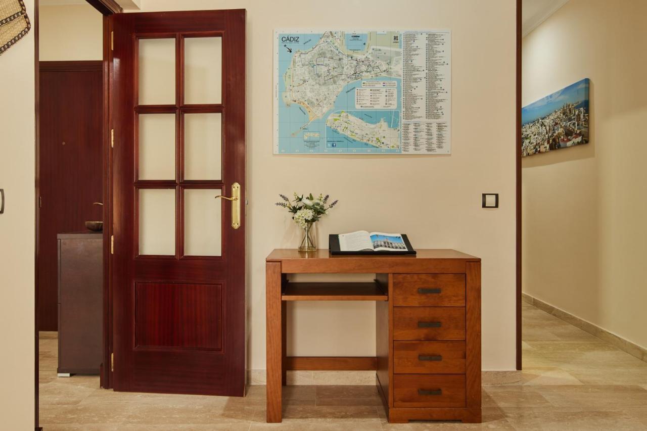 Apartamento Tavira Little Apartments Cadiz Exterior photo