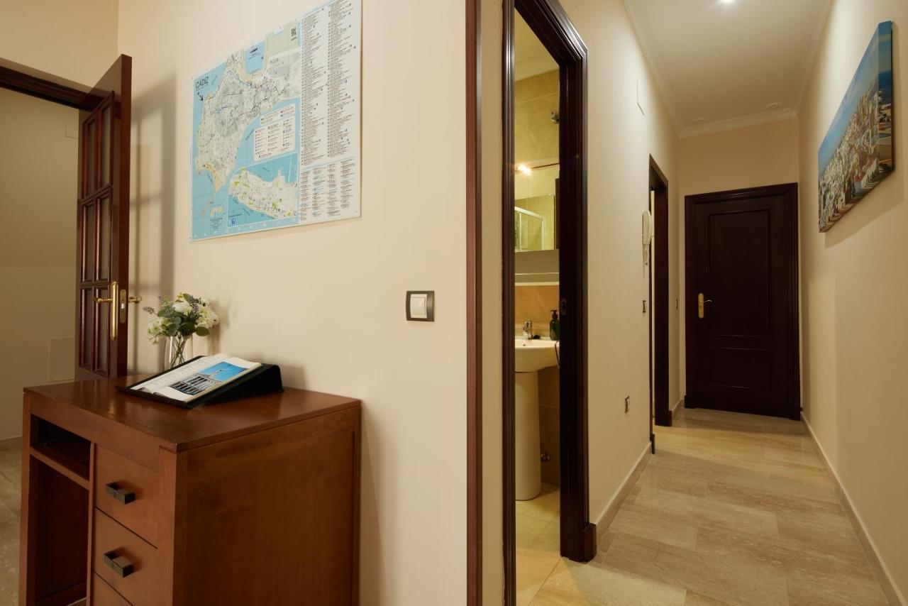 Apartamento Tavira Little Apartments Cadiz Exterior photo